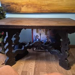 Nice Used Solid Wood Entry Room Table.