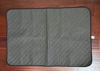 NEW Summer Cooling Pet Mat Multi-Function Slip Cushion Washable Urine Pad 37.5”x26.5” just $5