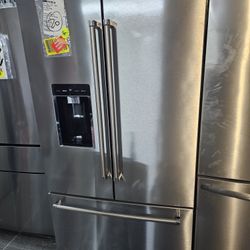 Refrigerator 36 Counter Dep New