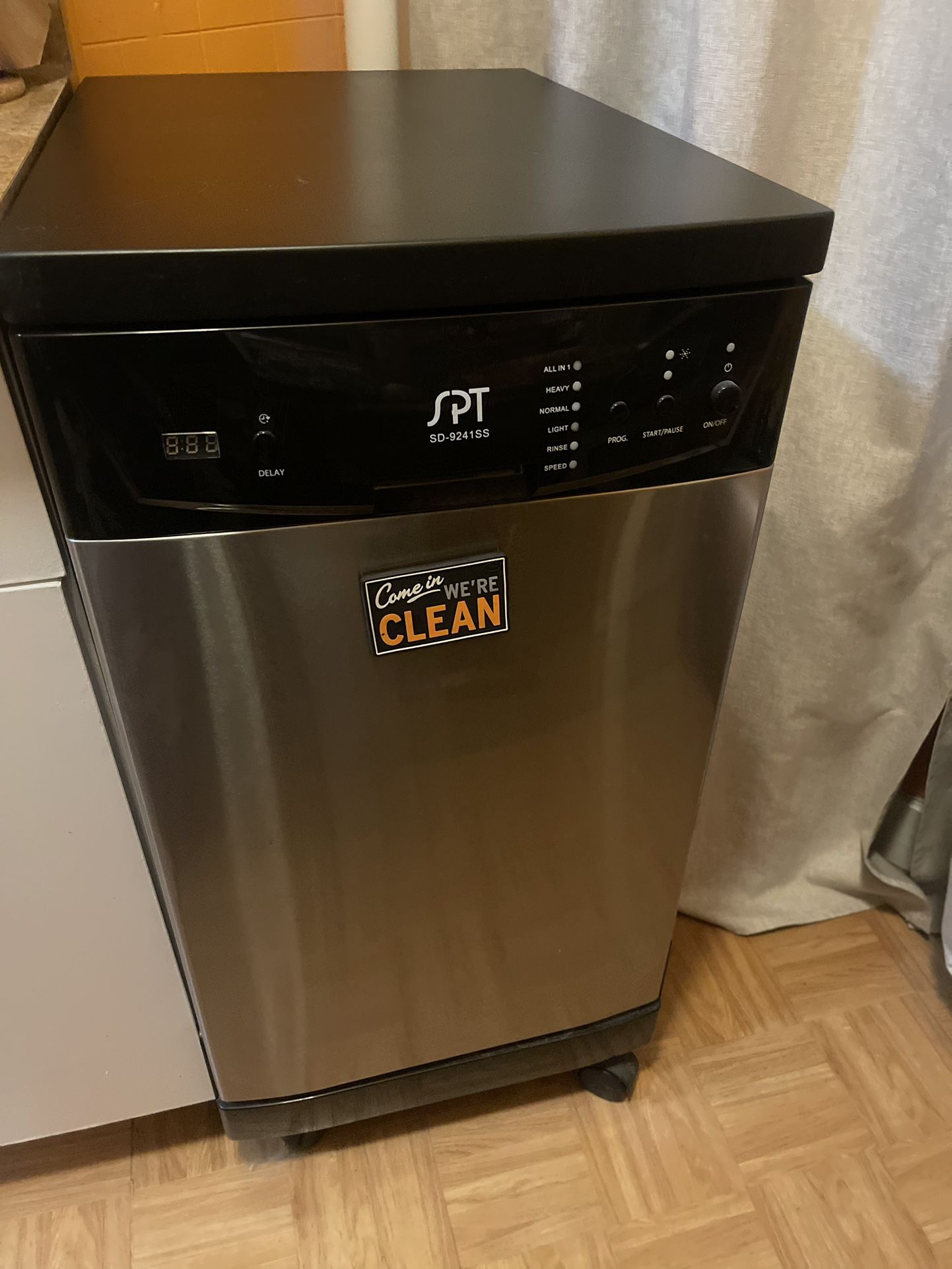Portable dishwasher - like new