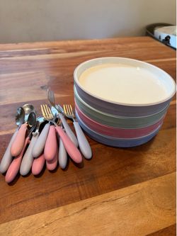 Elk & Friends Ceramic Plates & Silverware w/Silicone Handles