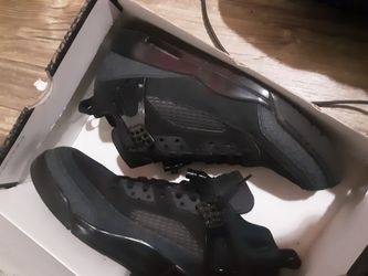 Jordan black cats
