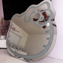 Hello Kitty LED Mirror