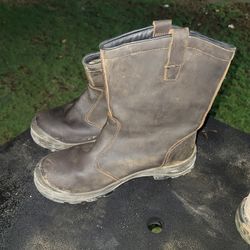Steele toe work boots in excellent condition size  13