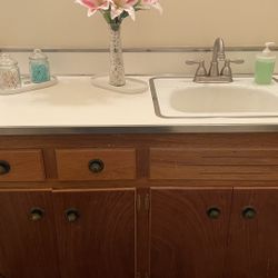 Bathroom Sink & Counter Top
