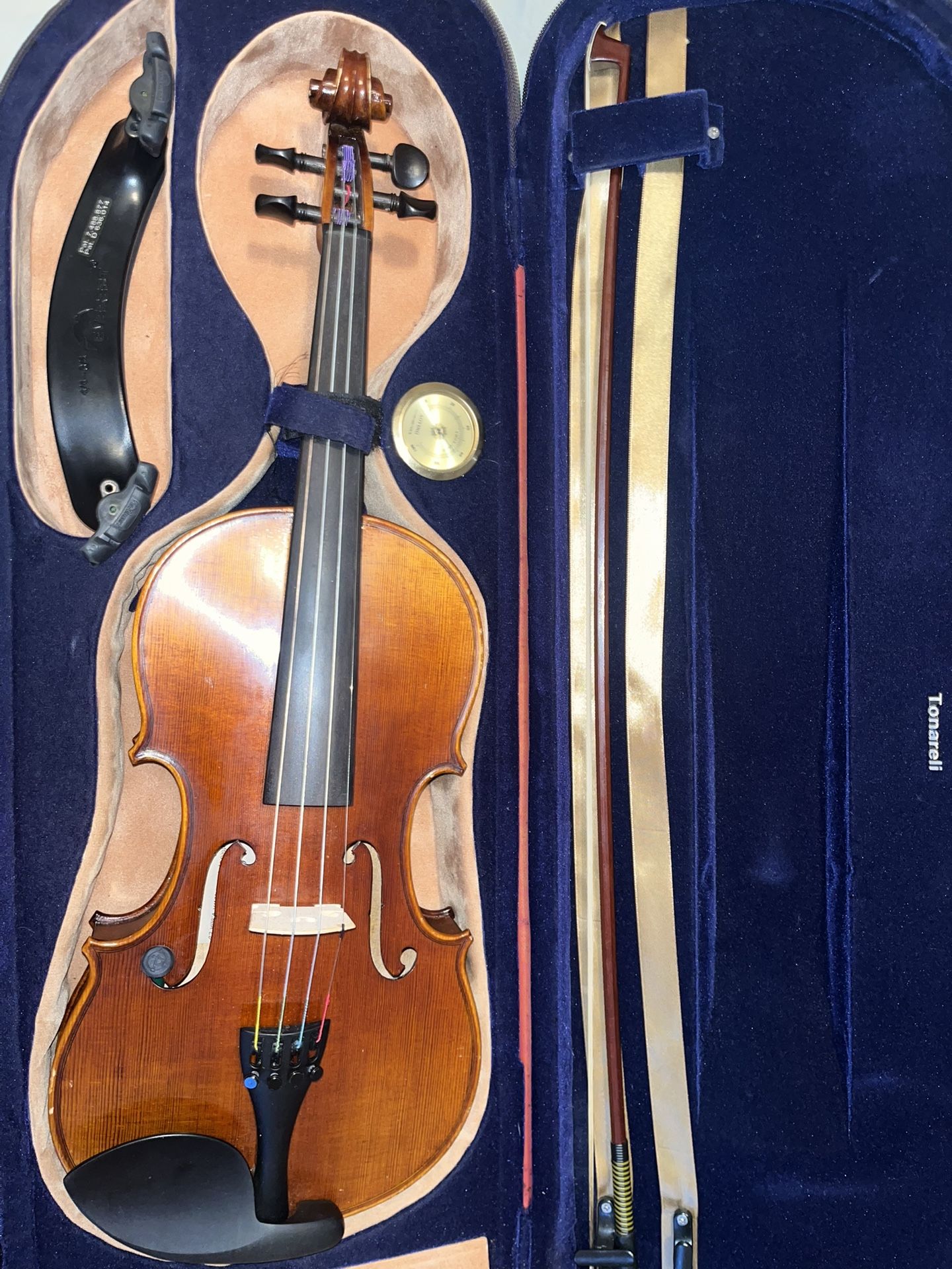Violin With Tonareli Case
