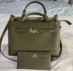 Michael Kors Handbag & Wallet Set To