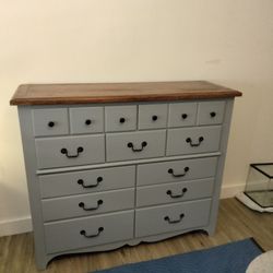 Grey/Black Dresser 
