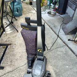 Kirby G6 With Attachments And manual Please Read