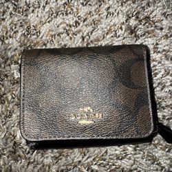 coach woman wallet