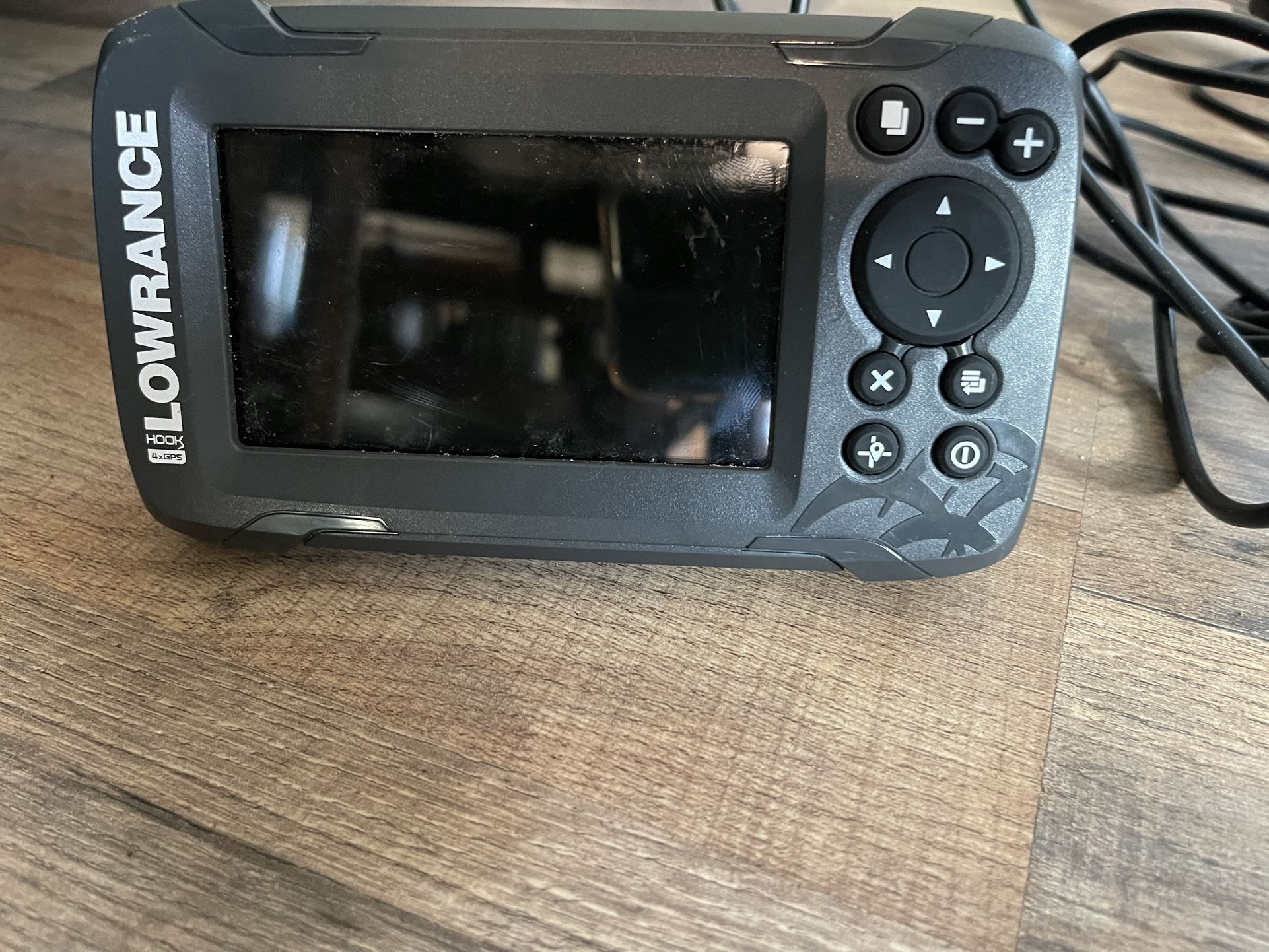 Lowrance 4x Fish Finder And Mount 