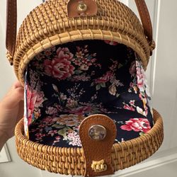 Round Basket Purse