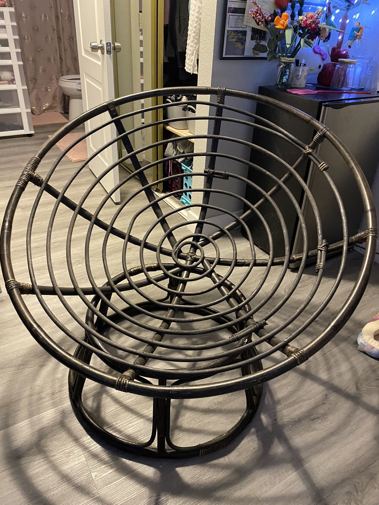Round Papasan Chair WITHOUT CUSHION!!!!