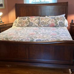 6 Piece Liberty Furniture Rustic Cherry Finish  King Bedroom Set 