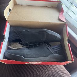  Catapillar Balck Shoes