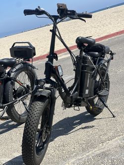 Axiniu Folding Electric Bike 13Ah 1500W Peak Power Ebikes 28MPH 3A Commuter Bike