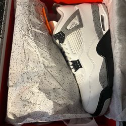 Air Jordan 4 Retro Cement
