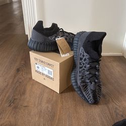 Yeezy 350 V2 Conpact