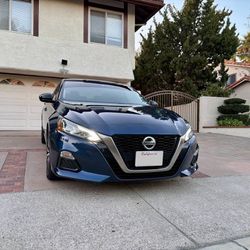 2021 Nissan Altima SR