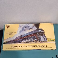 Vintage Bachmann 'Limited Collector's Edition' HO Scale Norfolk & Western Class J Locomotive and Tender 