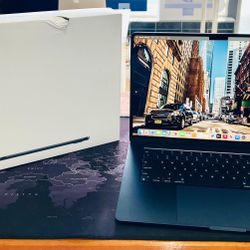 Apple Macbook Air 15-inch M3 2024 16GB RAM 500GB SSD IN BOX