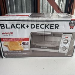 Black+Decker 4 Slice Toaster Oven EventToast Bake Broil Toast New In Box