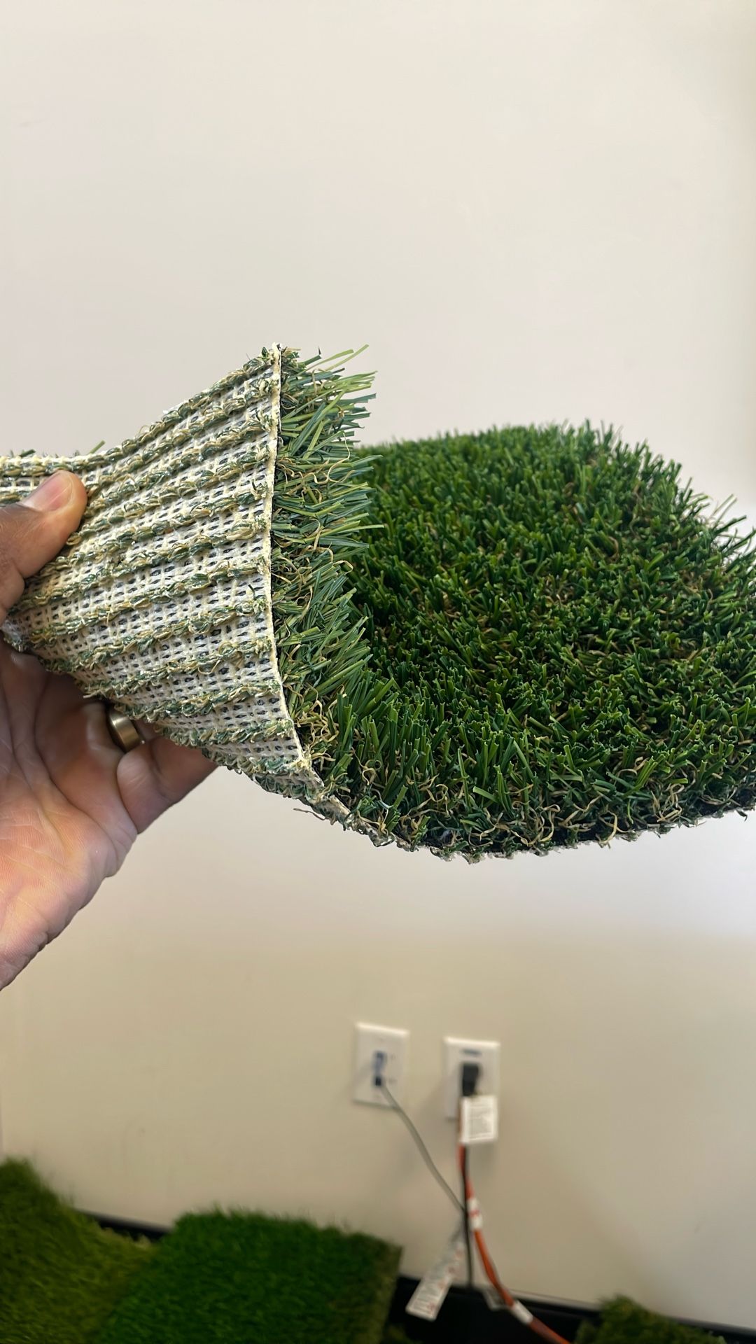 195 Sq Ft Roll Of Pet Turf Artificial Grass