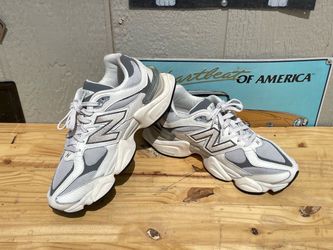 New balance 9060 shoes size 8 men