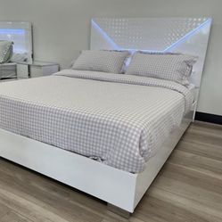 Brand New Queen Bed with Led Lights and Queen Mattress / Cama Queen con Luces Led y Colchón Queen Nuevo a Estrenar … Fast 🚚