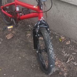 Tony Hawk 16 Inch Bicycle,  Has A Flat Tire