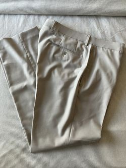 Calvin Klein Men’s Tan Khaki Pants • 34 X 30 • Like New