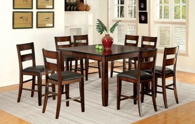 6-8 person real wooden table