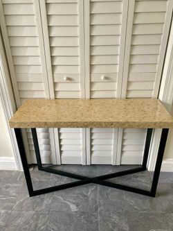 Pier 1 imports console/ entry table
