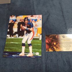 Authentic Kodak Autographed NFL Denver Broncos John Elway Photograph  With COA 