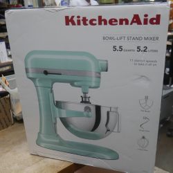 NEW KitchenAid KSM55SXTXIC 10 Speed 5.5qt Bowl-Lift Standalone Mixer - Ice Blue.