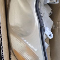 2000-2004 Avalon Headlights