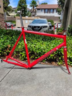 55cm Cannondale road bike frame