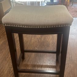 Selling Cushioned Bar Stool