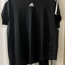 Woman’s ADIDAS activewear (Sz Large)
