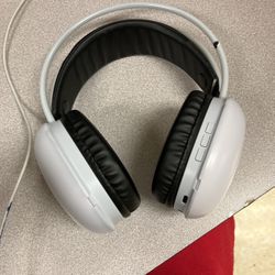 Led Bluetoorh And Aux Headphones 