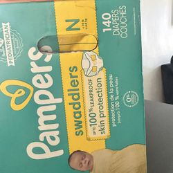 PAMPERS SWADDLERS 