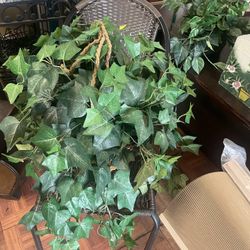 Hanging artificial plant