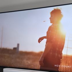 Samsung 65" 4K LED TV Great Condition.