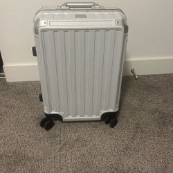 Hard Shell Carry On Suitcase 