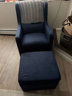 Carter's by daVinci Adrian 360° Swivel Glider Chair w/ Storage Ottoman