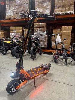Dual-motor electric scooter