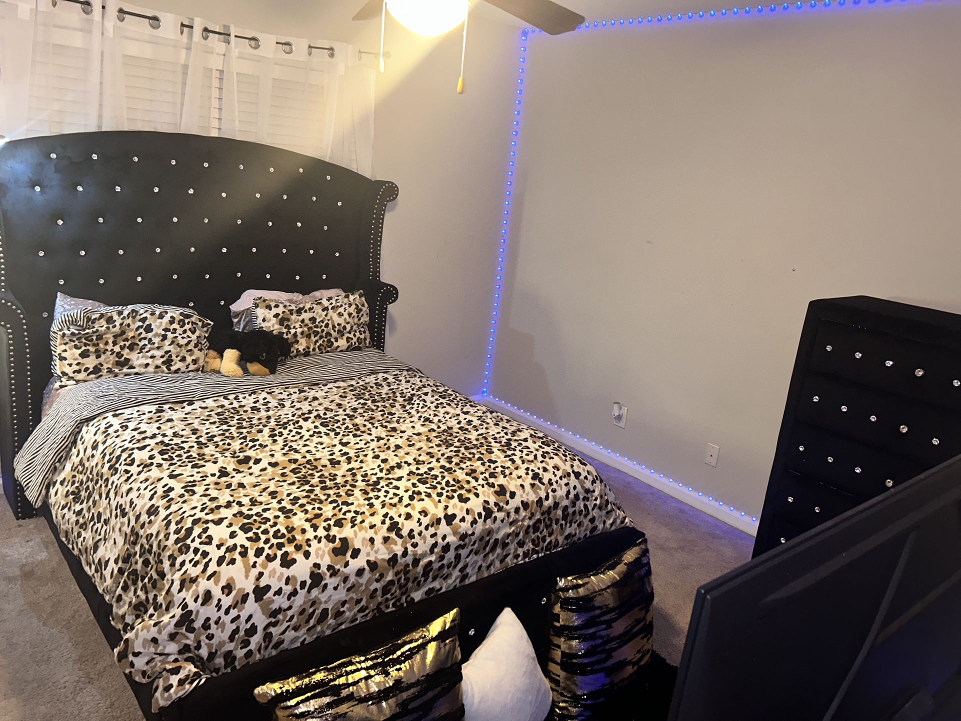 Black Luxury Bedroom Set 