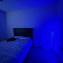 QUEEN BED FRAME 