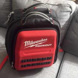 Backpack 🎒 Milwaukee