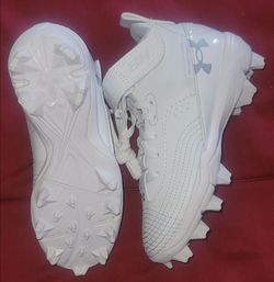 Brand New Under Armour White Football Baseball Cleats Toddler Size 11c